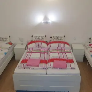 Apartamento Heine, Viena